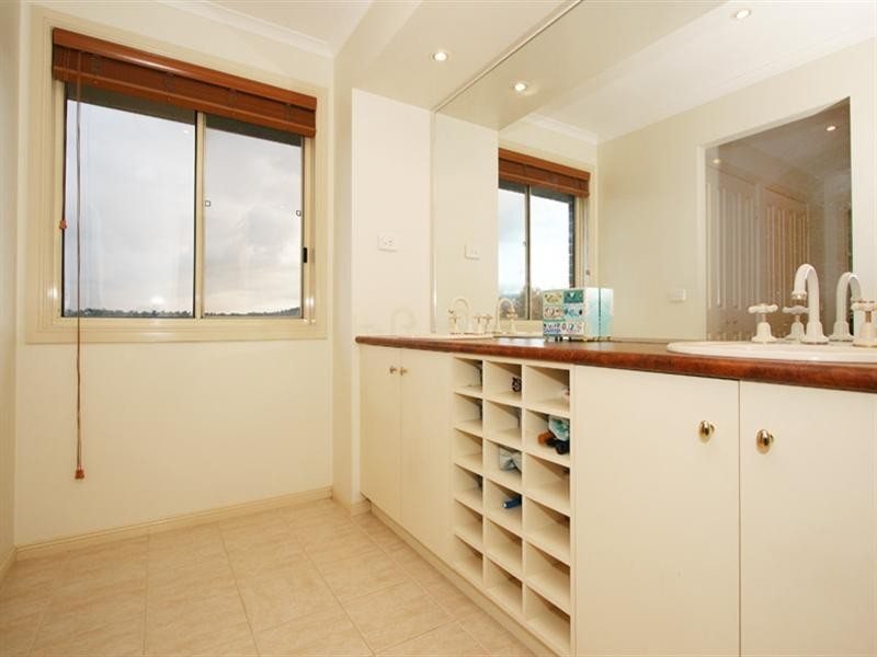 1 Ally Terrace, Chirnside Park VIC 3116