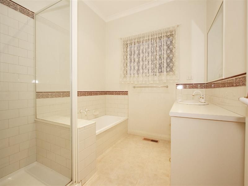 10 Walter Lynch Way, Chirnside Park VIC 3116