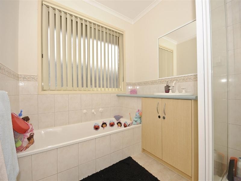 26 Meadowbank Avenue, Chirnside Park VIC 3116