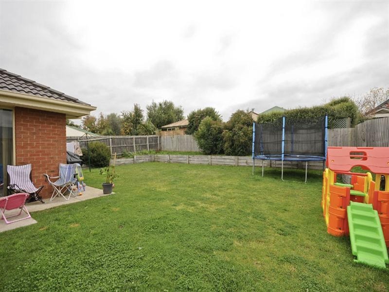 26 Meadowbank Avenue, Chirnside Park VIC 3116