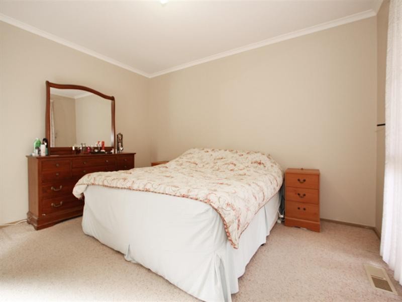 54 Anthony Drive, Chirnside Park VIC 3116