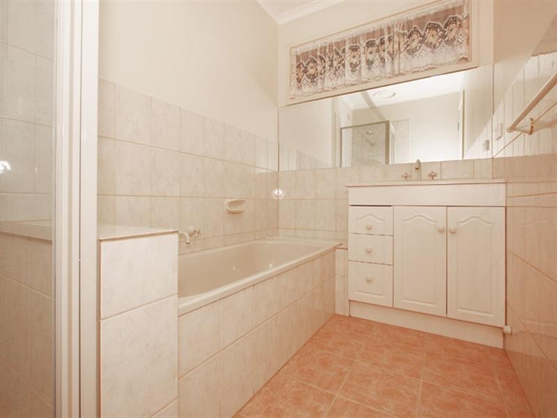 22 Meadowgate Drive, Chirnside Park VIC 3116