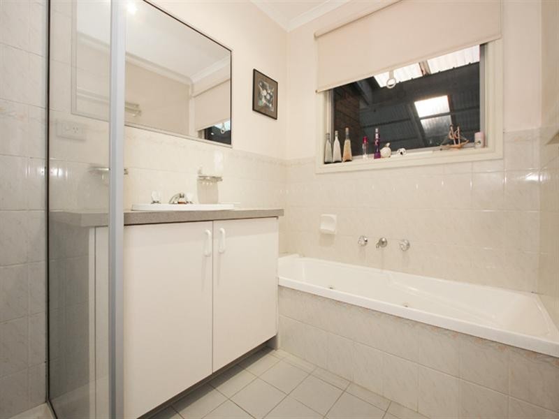 80 Landscape Drive, Mooroolbark VIC 3138