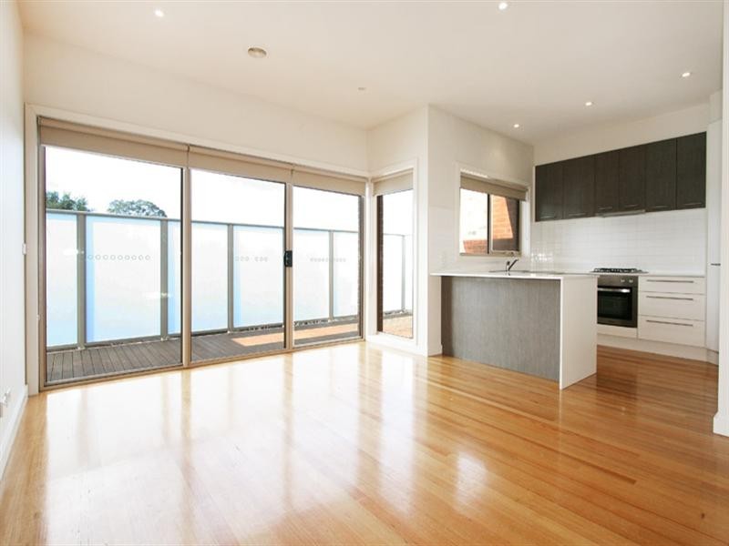 2/49 Albert Hill Road, Lilydale VIC 3140