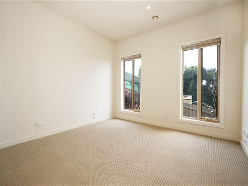 2/49 Albert Hill Road, Lilydale VIC 3140