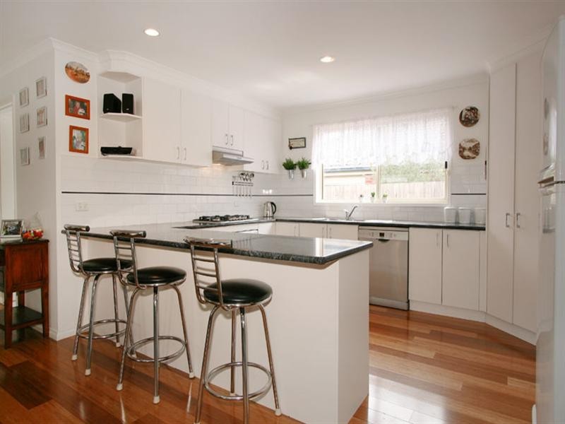 14 Regency Rise, Chirnside Park VIC 3116