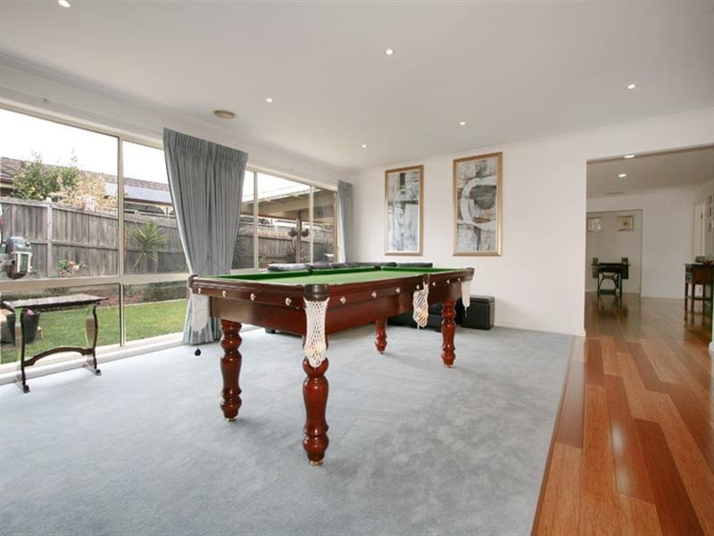 14 Regency Rise, Chirnside Park VIC 3116