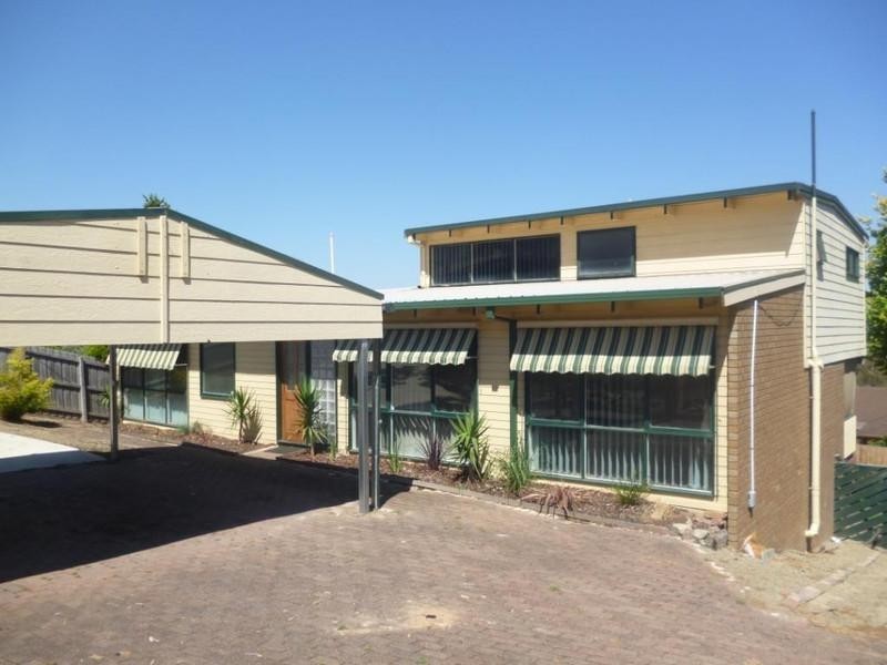 17 Edward Road, Chirnside Park VIC 3116