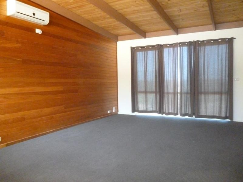 17 Edward Road, Chirnside Park VIC 3116