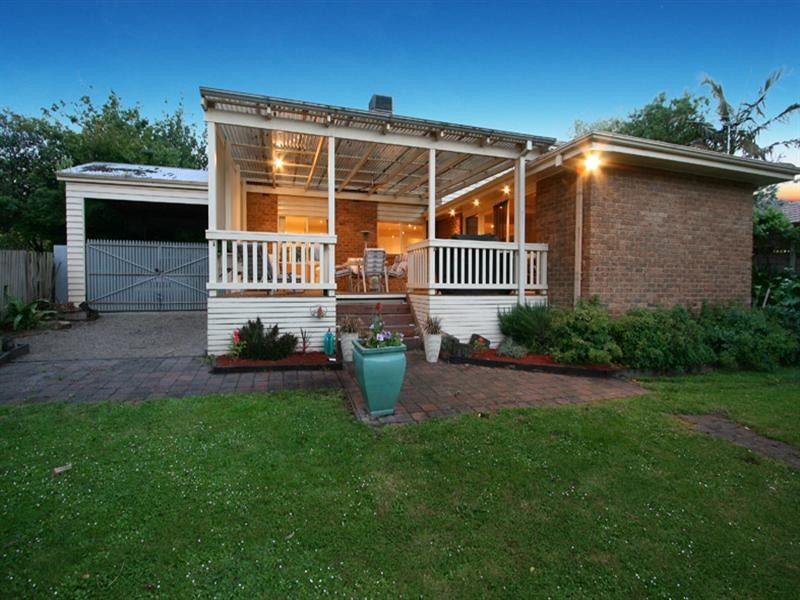 65 Alpine Way, Kilsyth VIC 3137