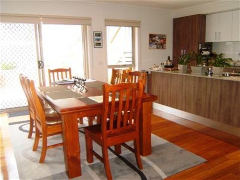 2/11 Peden Street, Chirnside Park VIC 3116