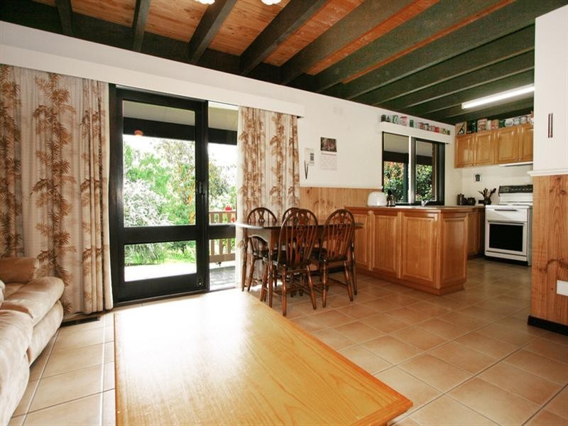 11 Roseman Road, Chirnside Park VIC 3116