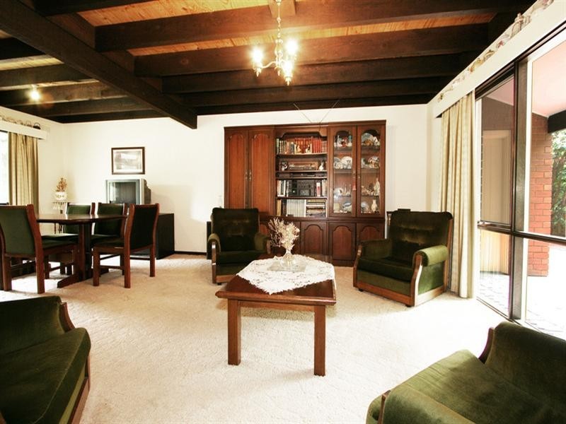 11 Roseman Road, Chirnside Park VIC 3116