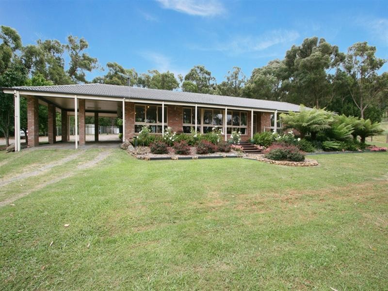 20 Cormilio Drive, Wandin North VIC 3139