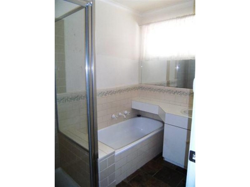 2 Old Mill Court, Chirnside Park VIC 3116