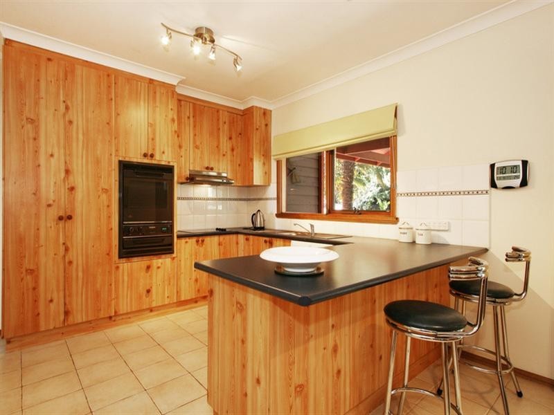 34 Cairncroft Avenue, Launching Place VIC 3139