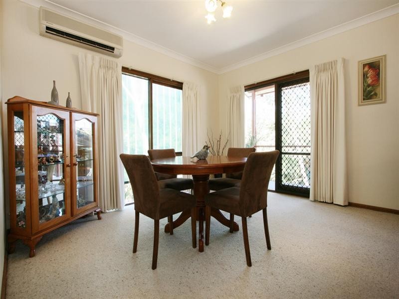 34 Cairncroft Avenue, Launching Place VIC 3139