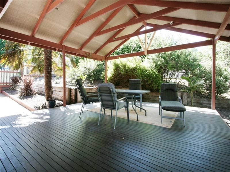 34 Cairncroft Avenue, Launching Place VIC 3139
