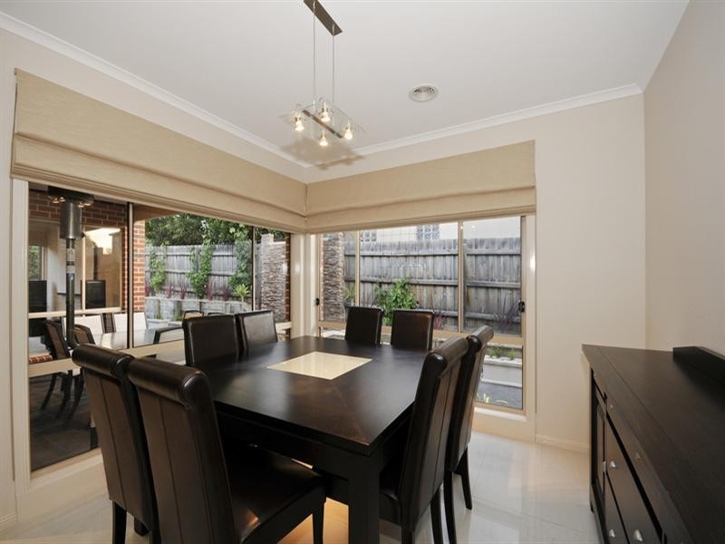 49 Pacific Drive, Mooroolbark VIC 3138