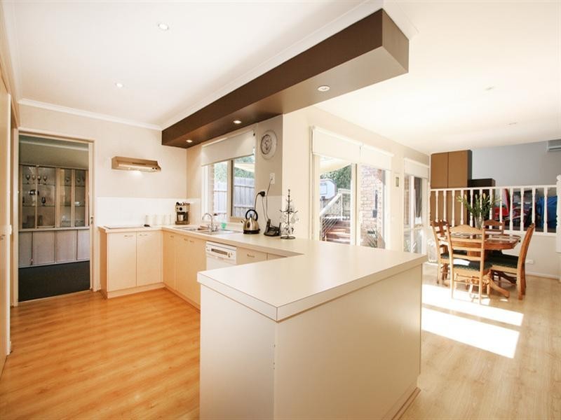 31 Meadowgate Drive, Chirnside Park VIC 3116