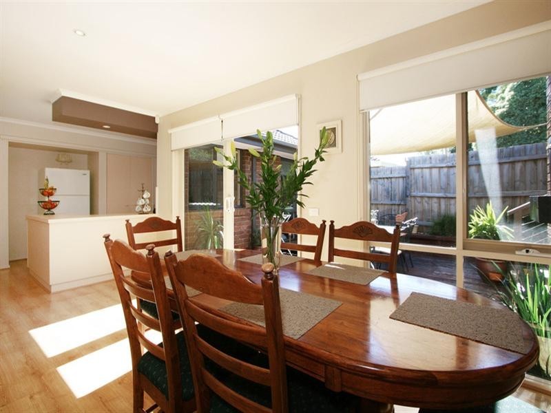 31 Meadowgate Drive, Chirnside Park VIC 3116