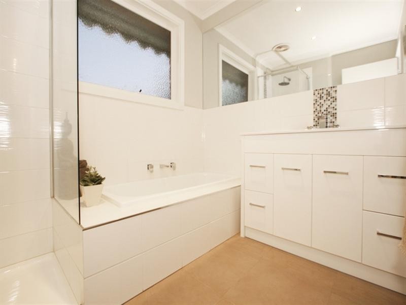 33 Winnetka Drive, Lilydale VIC 3140