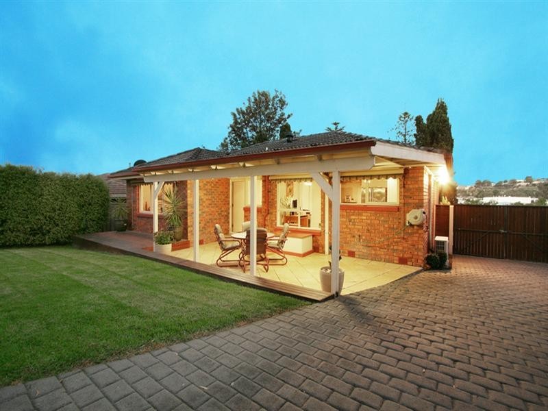 33 Winnetka Drive, Lilydale VIC 3140