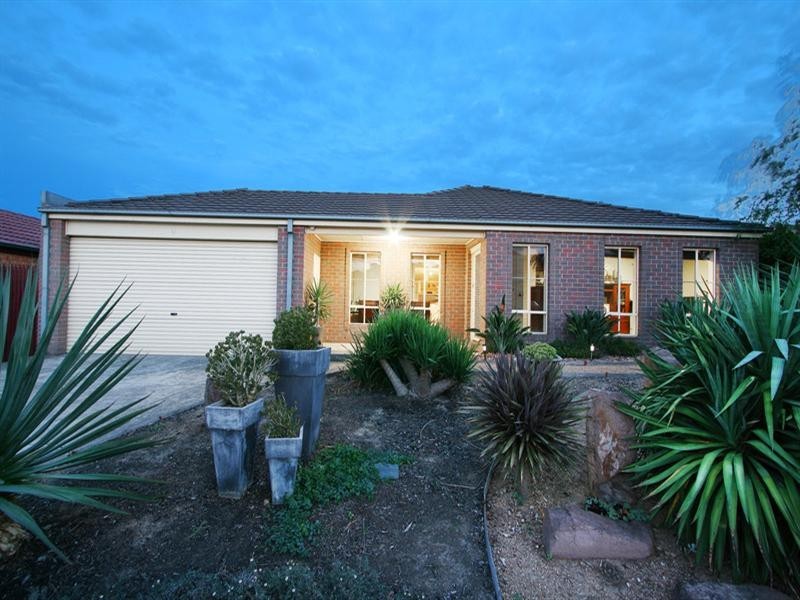 9 Baystone Place, Lilydale VIC 3140