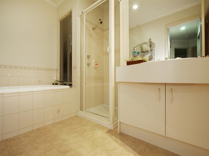 9 Baystone Place, Lilydale VIC 3140