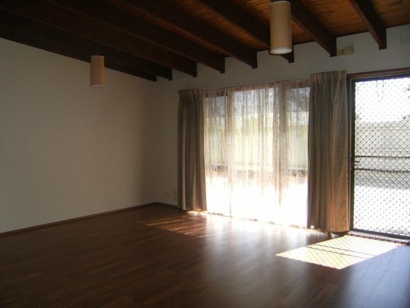 1/79 Castella Street, Lilydale VIC 3140