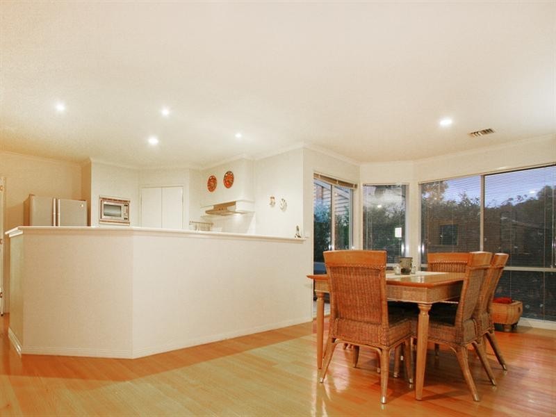 8 Parkside Close, Lilydale VIC 3140
