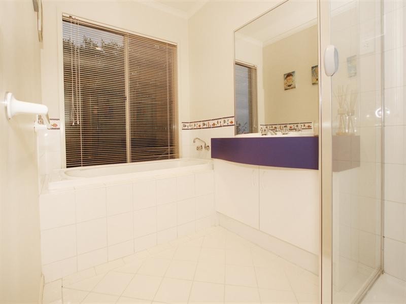8 Parkside Close, Lilydale VIC 3140