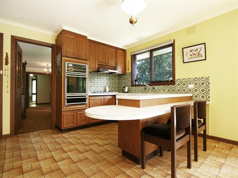 11 Summit Road, Lilydale VIC 3140