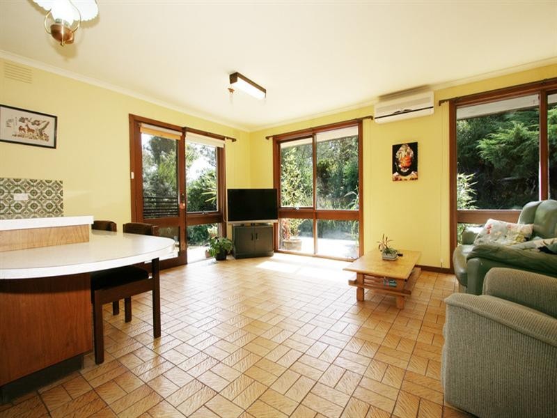 11 Summit Road, Lilydale VIC 3140