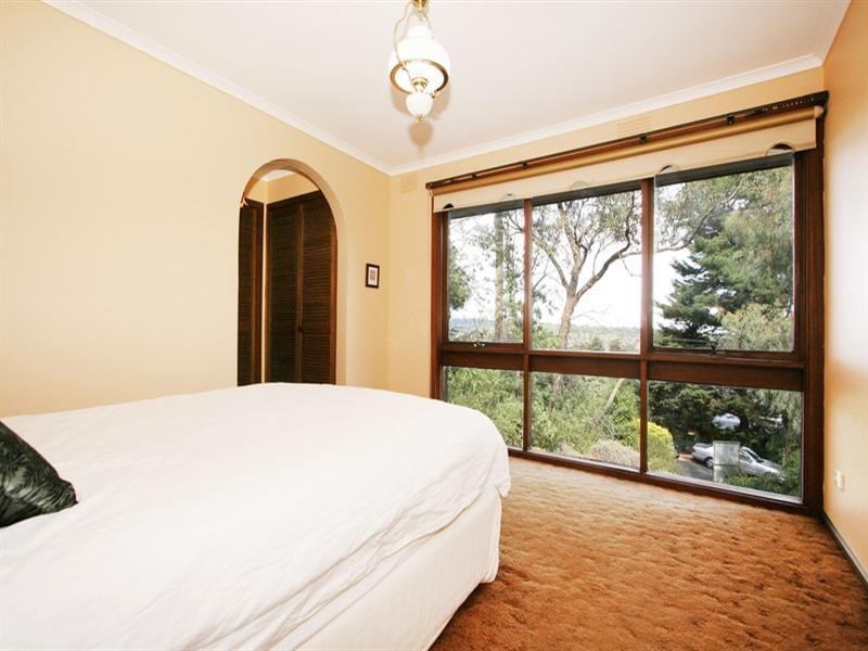 11 Summit Road, Lilydale VIC 3140