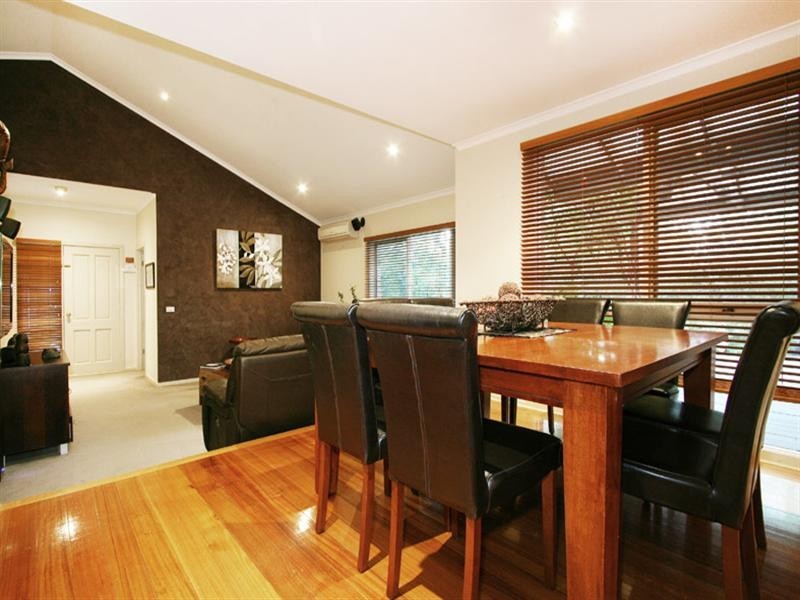 6 Ambon Rise, Croydon North VIC 3136