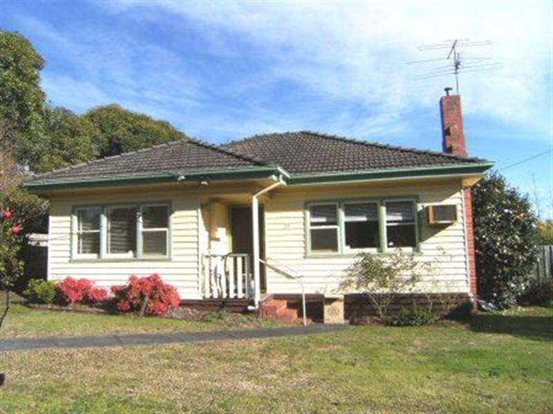 29 Illoura Crescent, Ringwood East VIC 3135