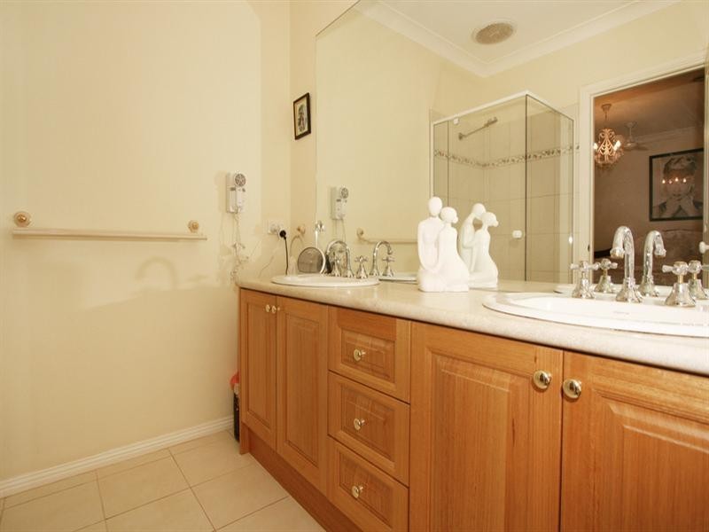 42 Kingsburgh Lane, Lilydale VIC 3140