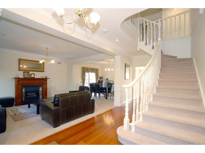 6 Rome Terrace, Mooroolbark VIC 3138