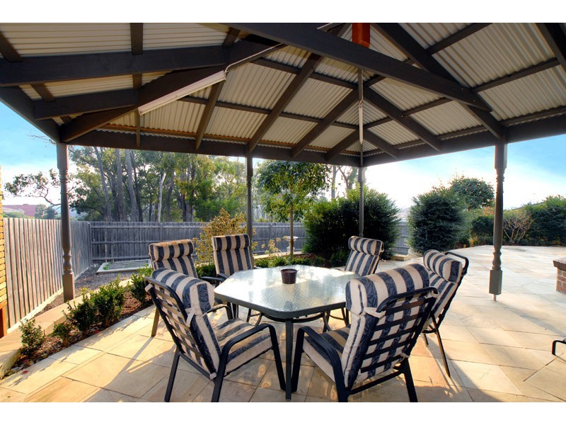 6 Rome Terrace, Mooroolbark VIC 3138