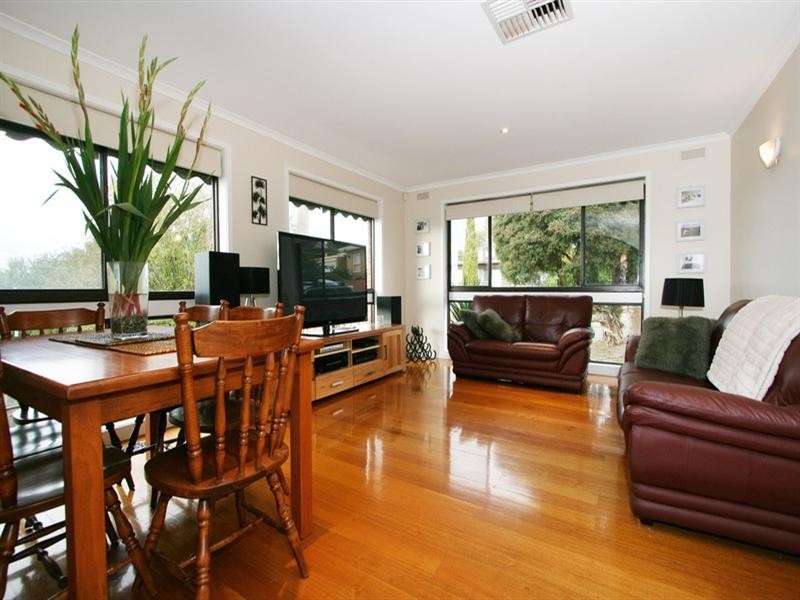 8 Campus Gate, Chirnside Park VIC 3116