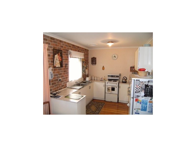 2 -50 Maidstone Street, Ringwood VIC 3134