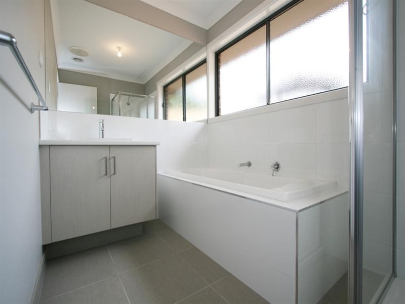 28A Chevalier Crescent, Mooroolbark VIC 3138