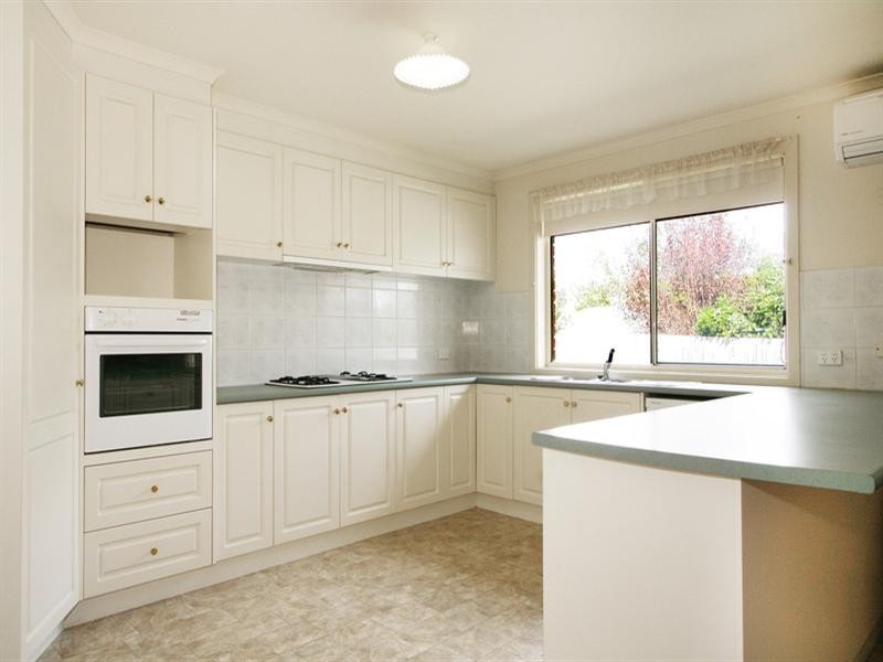 17 Kyra Close, Lilydale VIC 3140