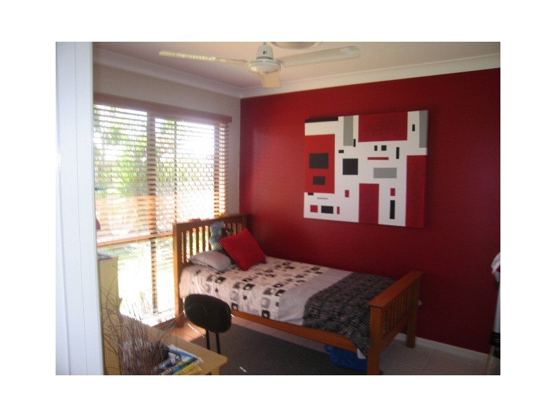 25 Lois Street, Mount Pleasant QLD 4740