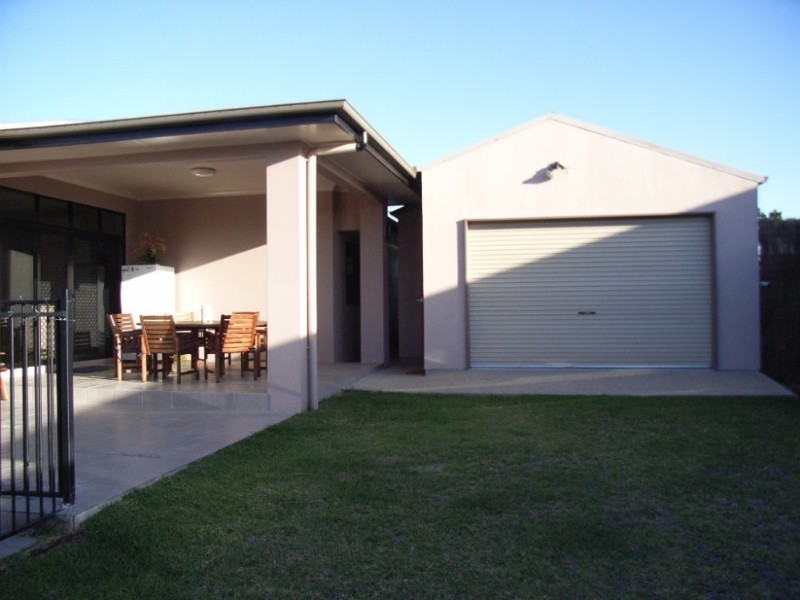 23 Murrays Road, Glenella QLD 4740