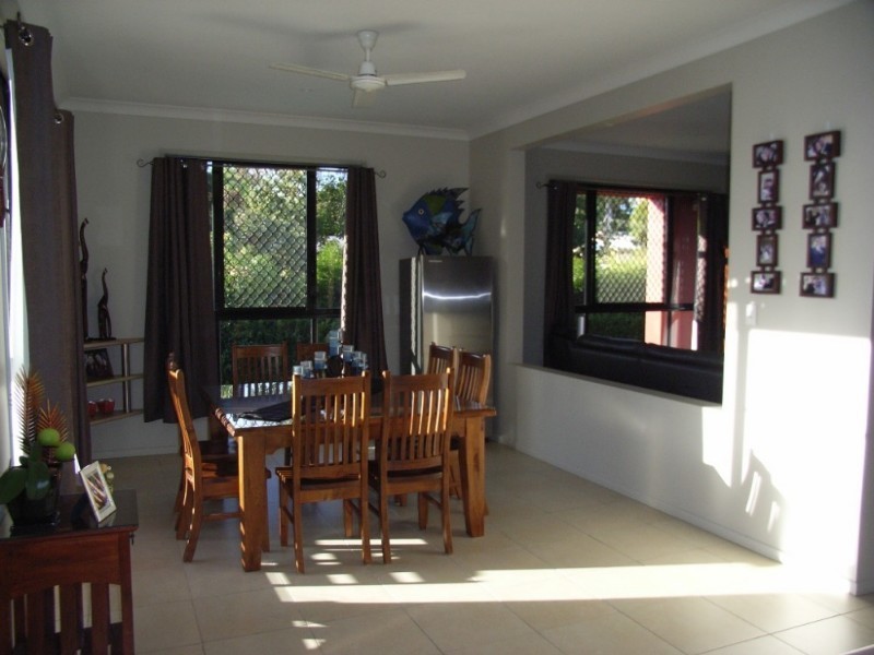 23 Murrays Road, Glenella QLD 4740