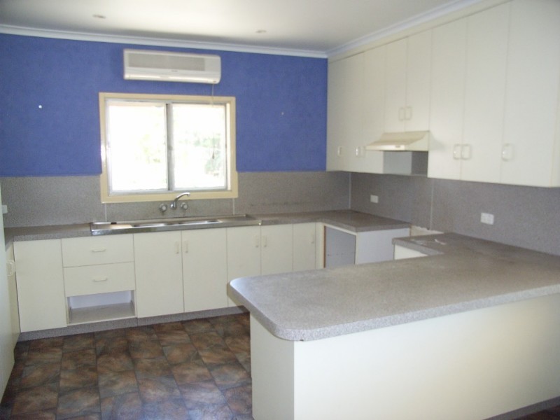 16 Petersen Street, North Mackay QLD 4740