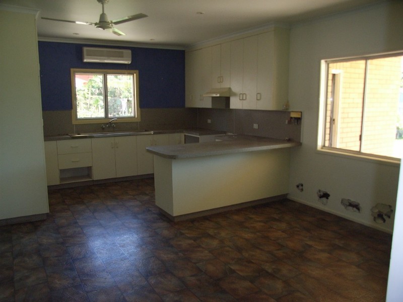 16 Petersen Street, North Mackay QLD 4740