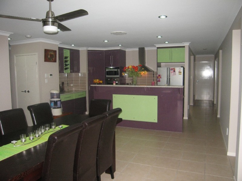 52 Gingham Street, Glenella QLD 4740